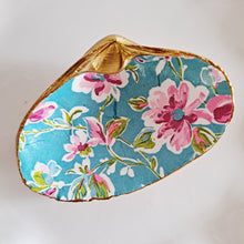 Load image into Gallery viewer, Summer Blooms