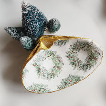 Load image into Gallery viewer, Jolly as a Clam