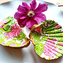 Load image into Gallery viewer, Worth Avenue